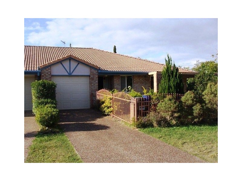 2/1 Jacqueline Ave, Labrador QLD 4215