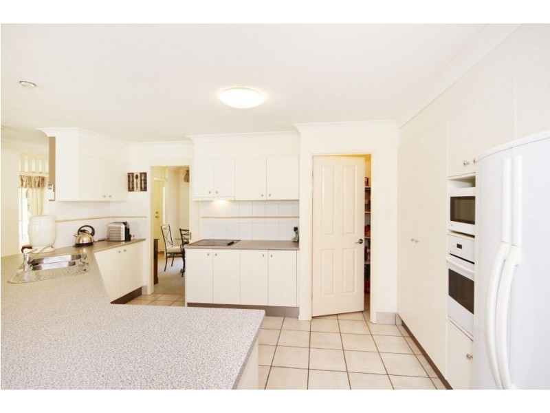 39 White Ash Road, Bonogin QLD 4213