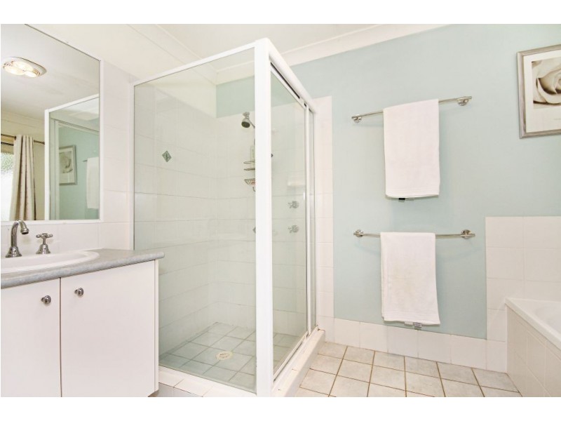 39 White Ash Road, Bonogin QLD 4213