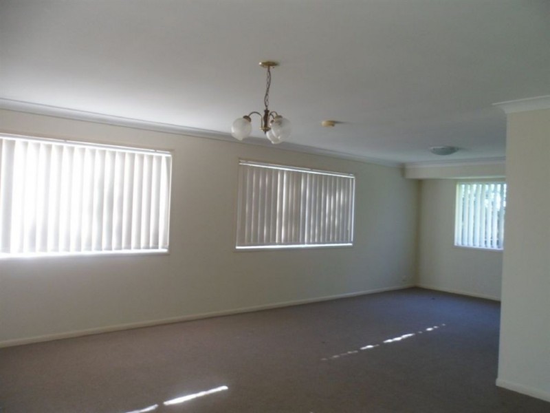 1 Amulla Dr, Mudgeeraba QLD 4213