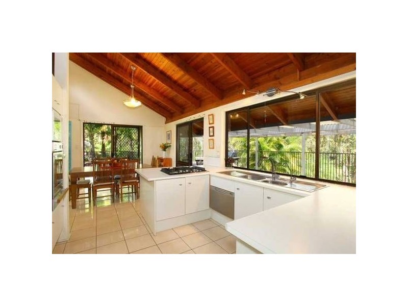 2 Narrabundah Street, Mudgeeraba QLD 4213