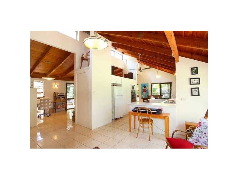 2 Narrabundah Street, Mudgeeraba QLD 4213