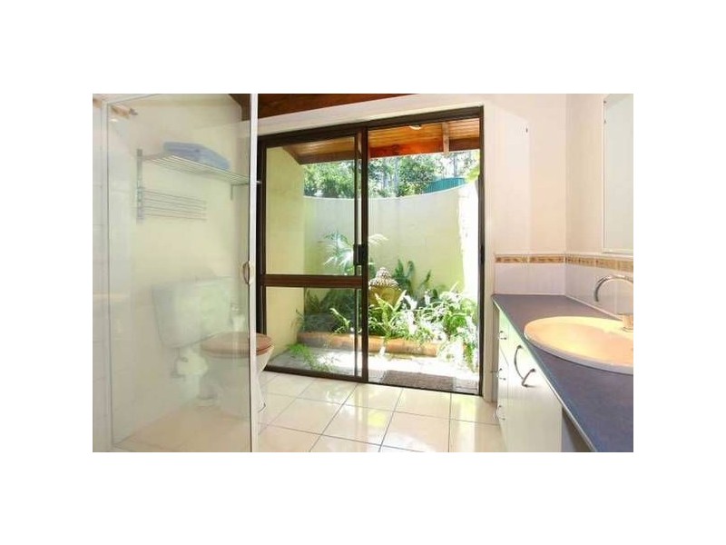 2 Narrabundah Street, Mudgeeraba QLD 4213