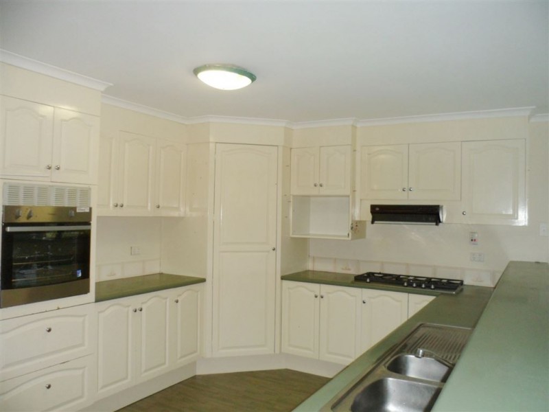 30 Lyminge Court, Bonogin QLD 4213