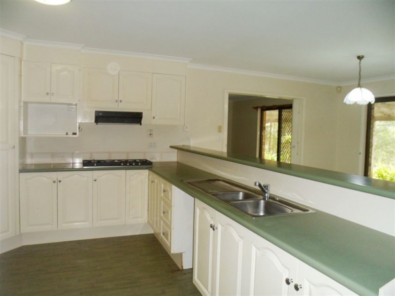 30 Lyminge Court, Bonogin QLD 4213