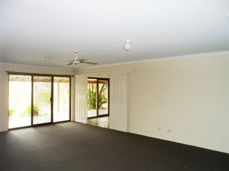 30 Lyminge Court, Bonogin QLD 4213