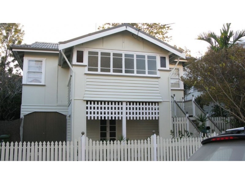 52 Bauer Street, Southport QLD 4215