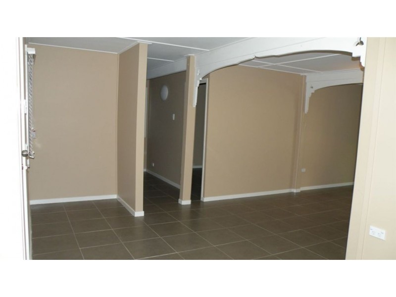 52 Bauer Street, Southport QLD 4215