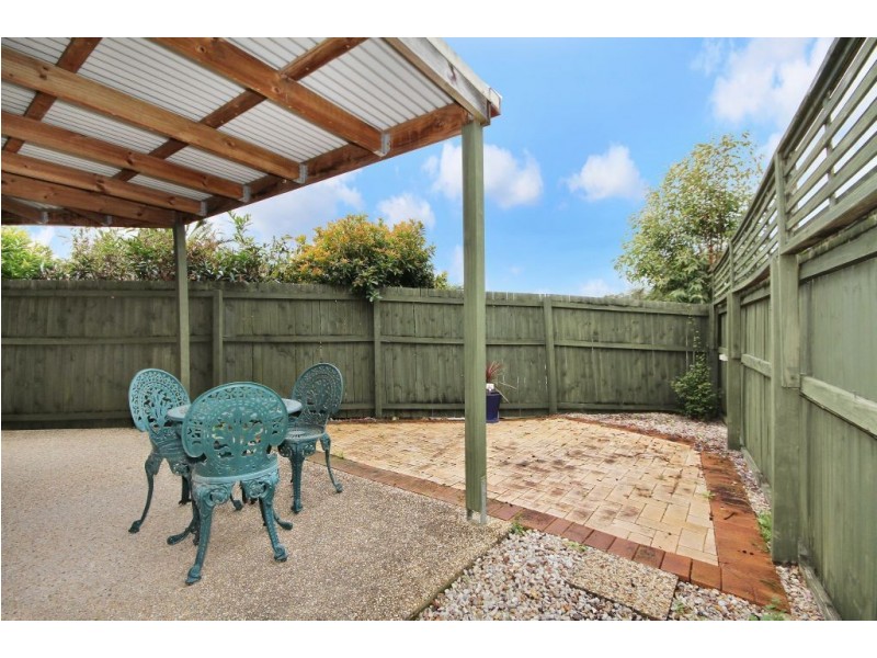 2 Tillys Place, Burleigh Heads QLD 4220