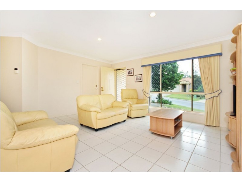 2 Tillys Place, Burleigh Heads QLD 4220