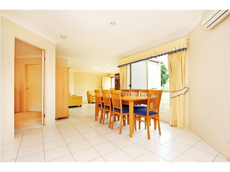 2 Tillys Place, Burleigh Heads QLD 4220
