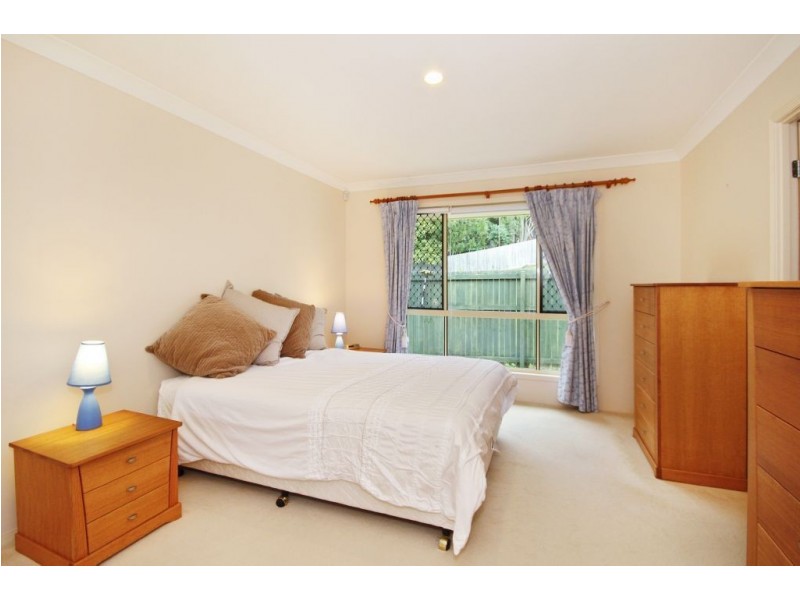 2 Tillys Place, Burleigh Heads QLD 4220