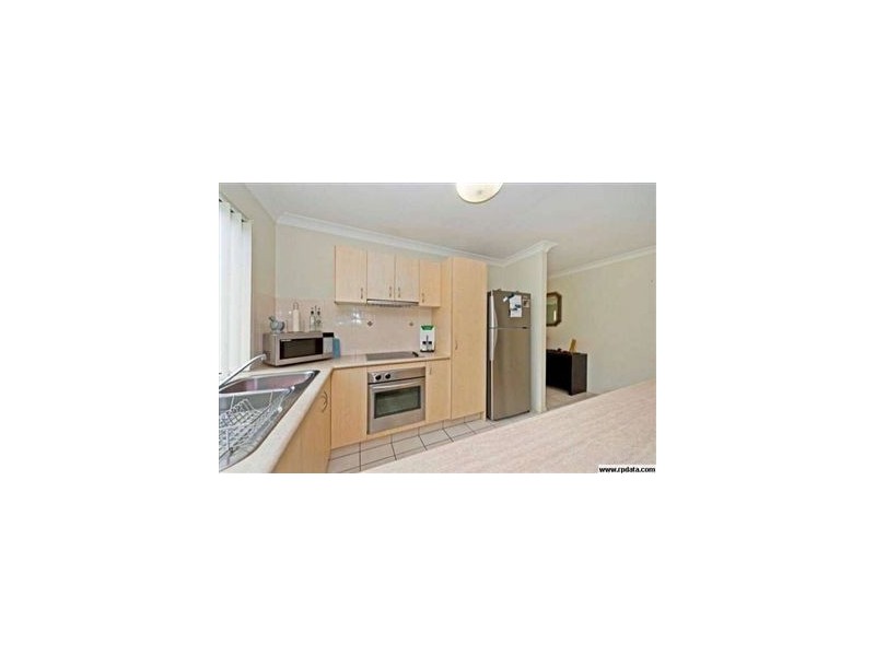 3 Katie Crt, Arundel QLD 4214