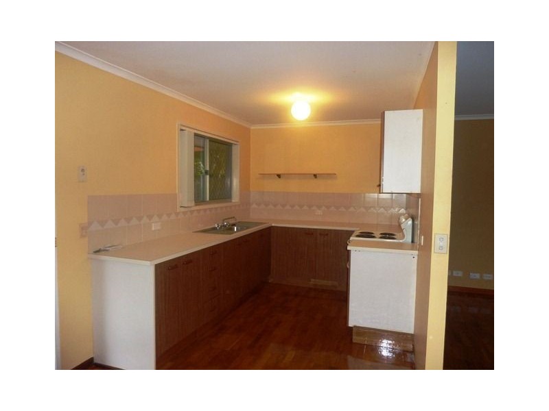 4 Tomanbil Terrace, Ashmore QLD 4214