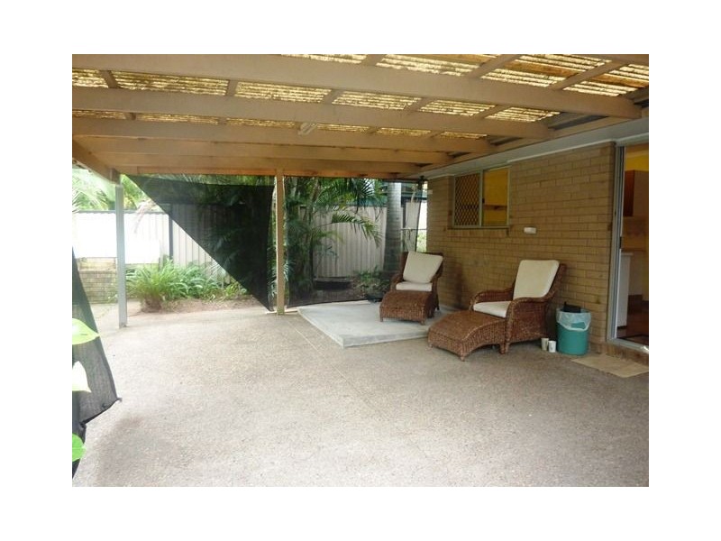 4 Tomanbil Terrace, Ashmore QLD 4214