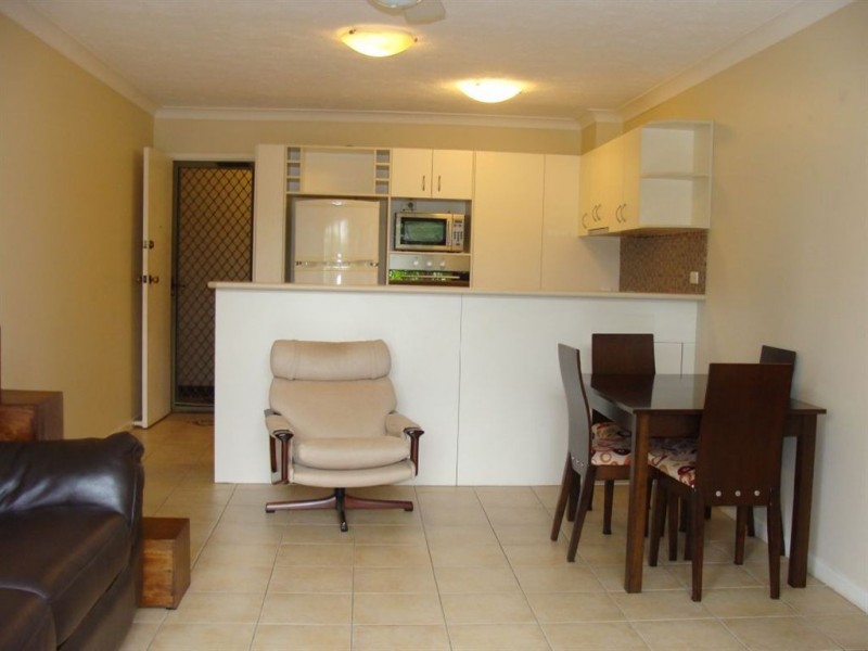 3/6 Garden St, Southport QLD 4215