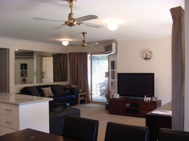 2/35 Nakina Street, Southport QLD 4215