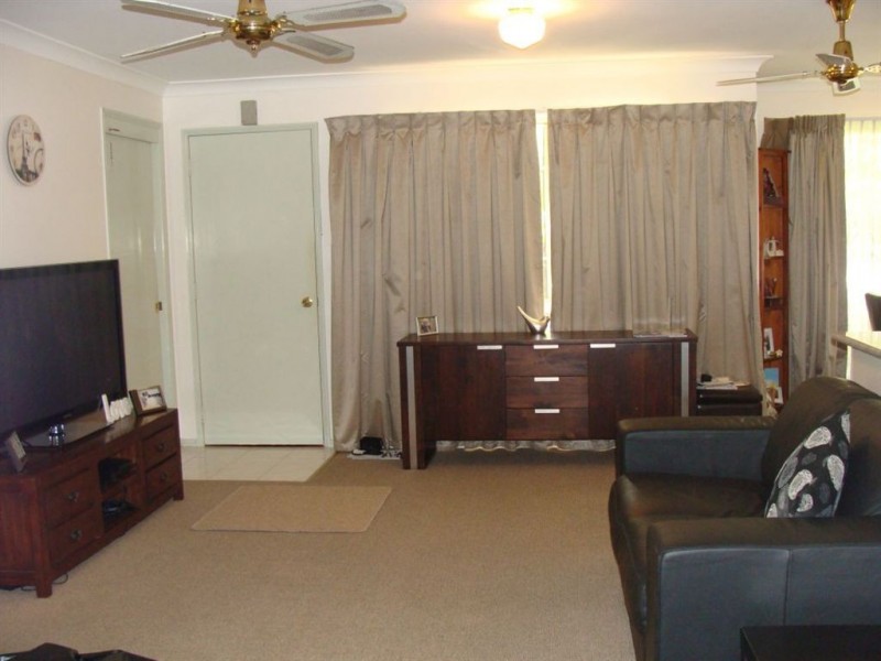 2/35 Nakina Street, Southport QLD 4215