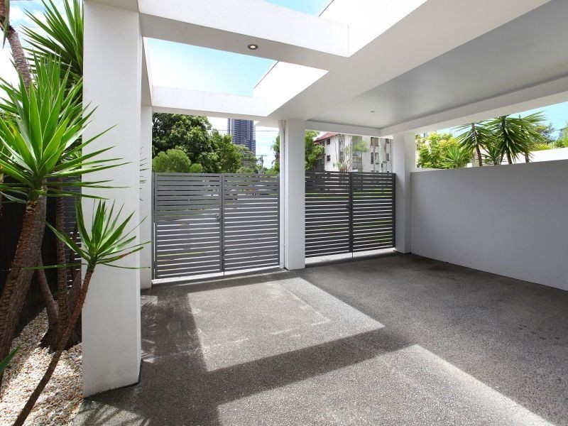 44 Meron Street, Southport QLD 4215