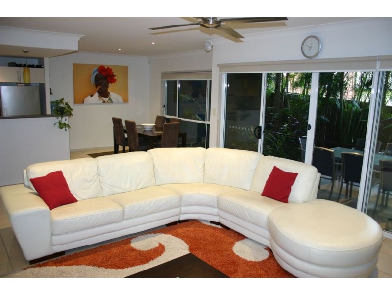 2/42 Margaret Street, Southport QLD 4215