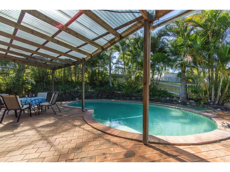 37 Glenaura Drive, Tallai QLD 4213