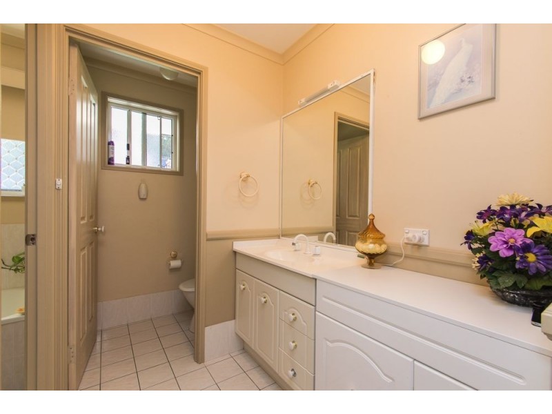 37 Glenaura Drive, Tallai QLD 4213