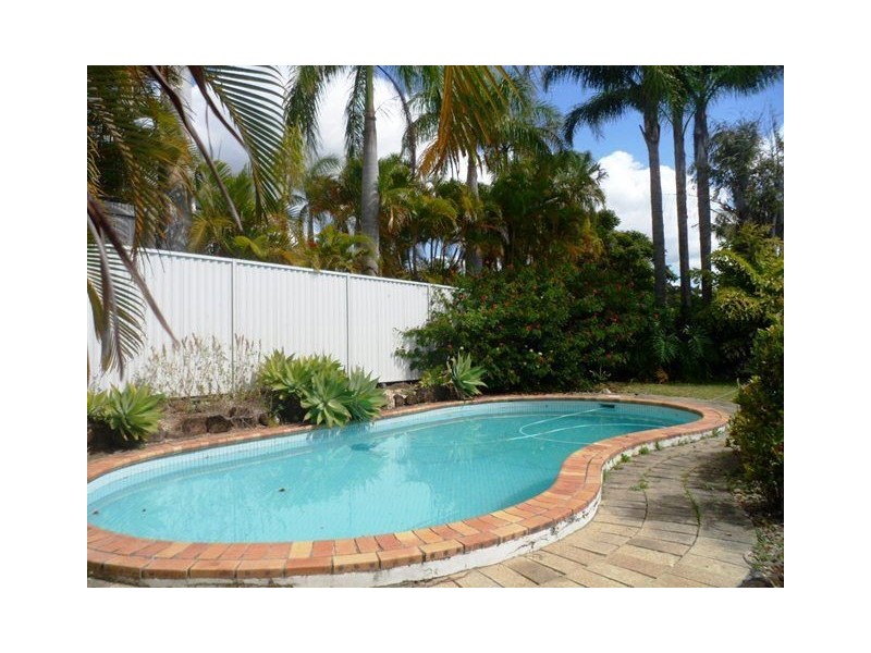 46 Tullamarine Dr, Robina QLD 4226