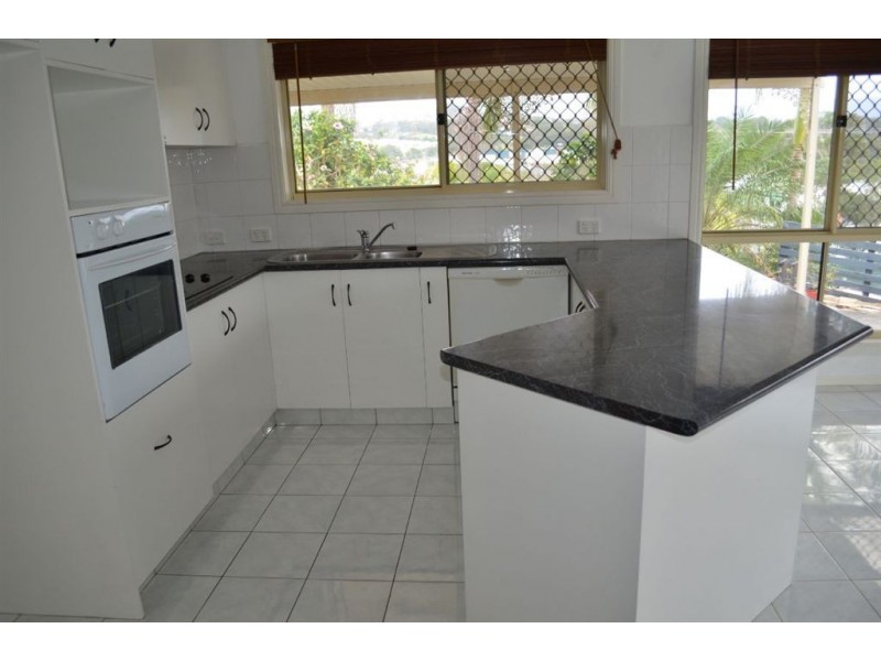 83 Paddington Drive, Carrara QLD 4211