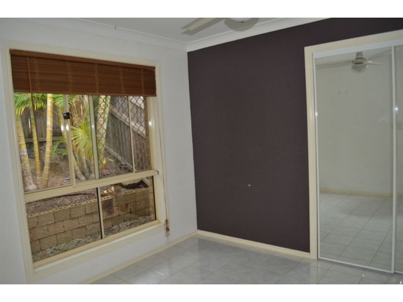 83 Paddington Drive, Carrara QLD 4211