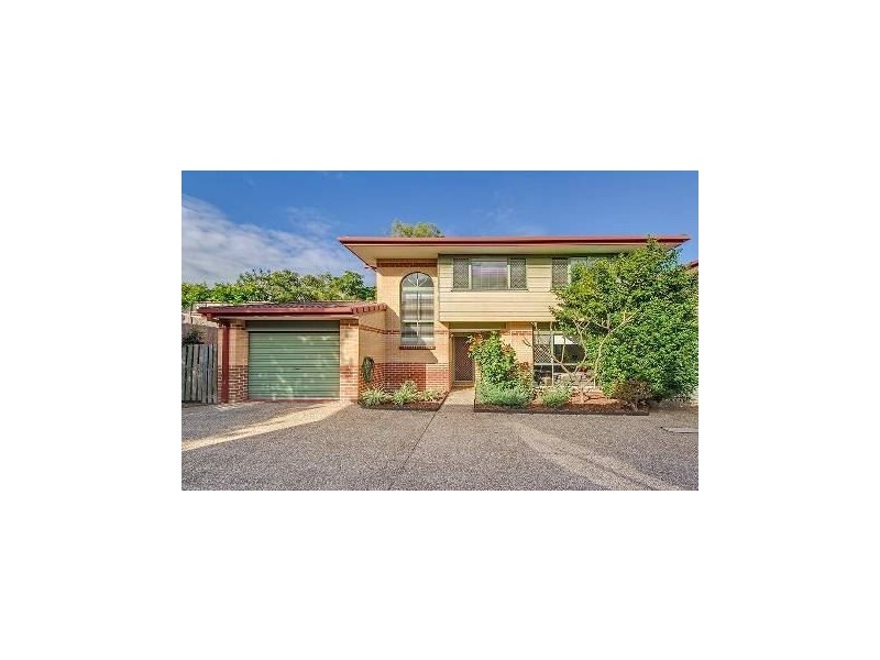 2/93 Whiting Street, Labrador QLD 4215