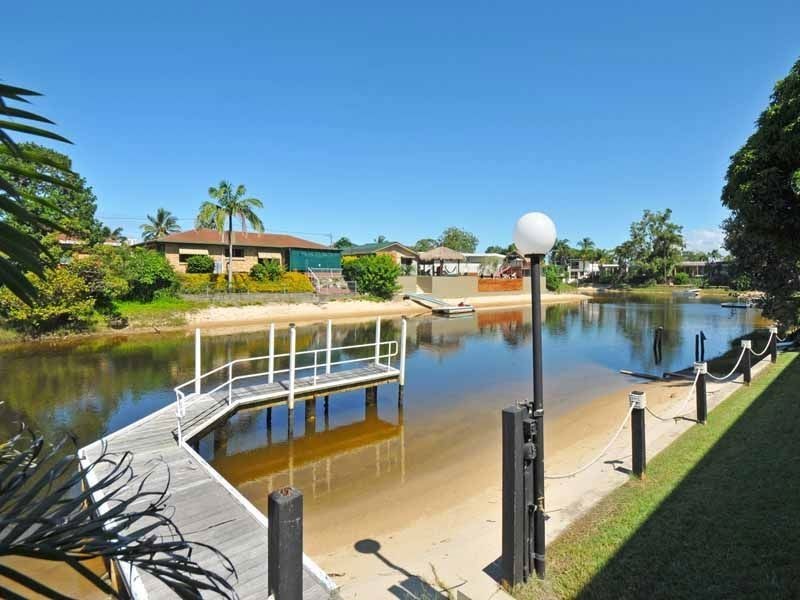118 Rio Vista Boulevard, Broadbeach Waters QLD 4218