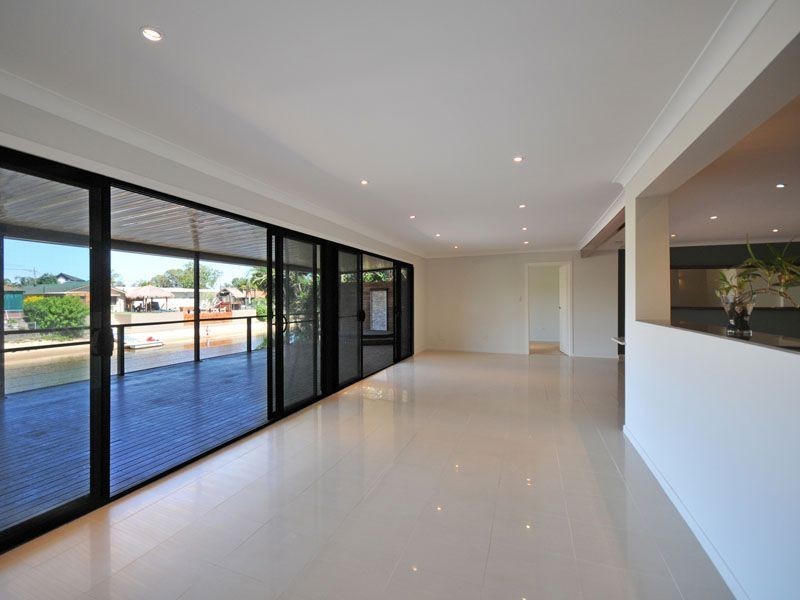 118 Rio Vista Boulevard, Broadbeach Waters QLD 4218