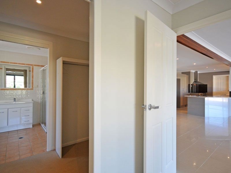 118 Rio Vista Boulevard, Broadbeach Waters QLD 4218