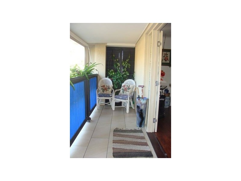 25 Eileen Street, Southport QLD 4215