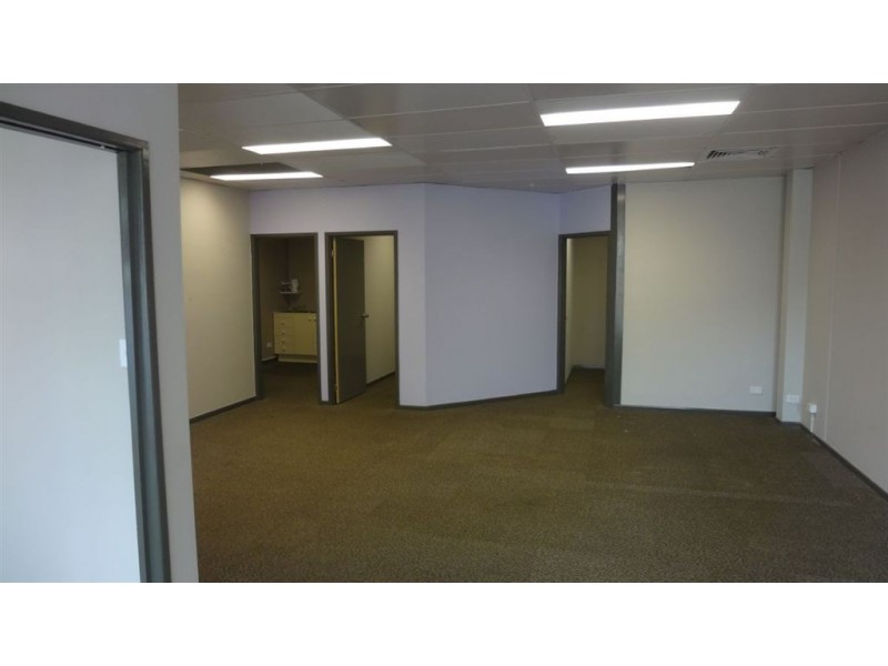 6/209 Ron Penhaligon Way, Robina QLD 4226