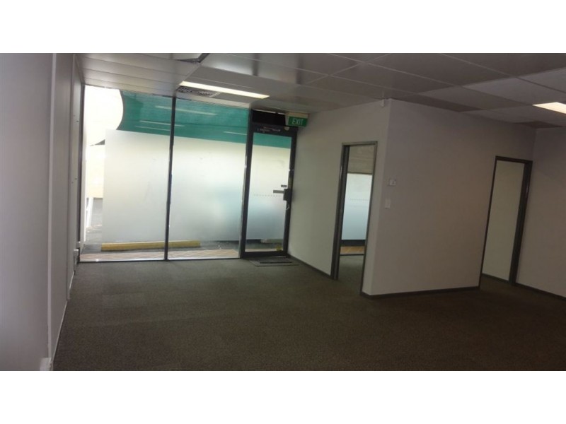 6/209 Ron Penhaligon Way, Robina QLD 4226