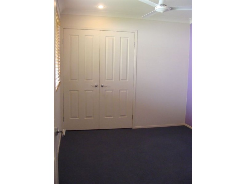 2/3 Fisher Ave, Southport QLD 4215