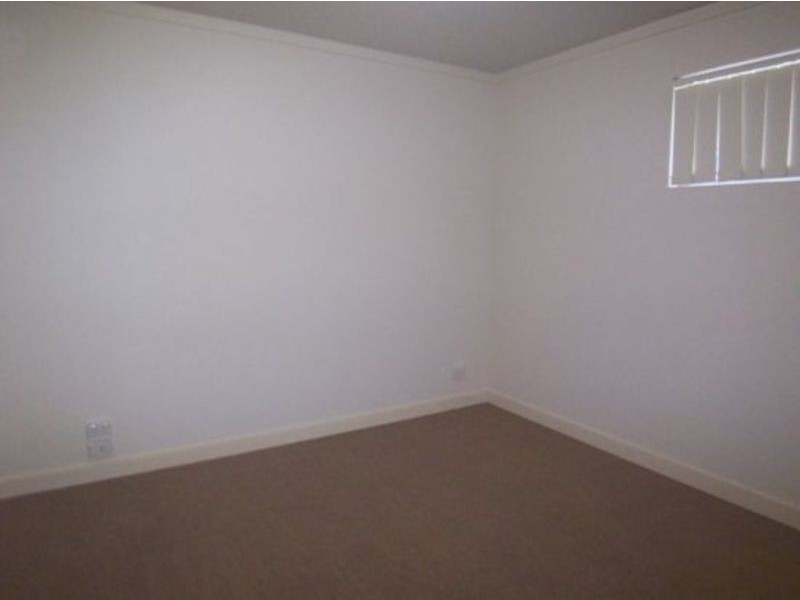 8/148 High Street, Southport QLD 4215