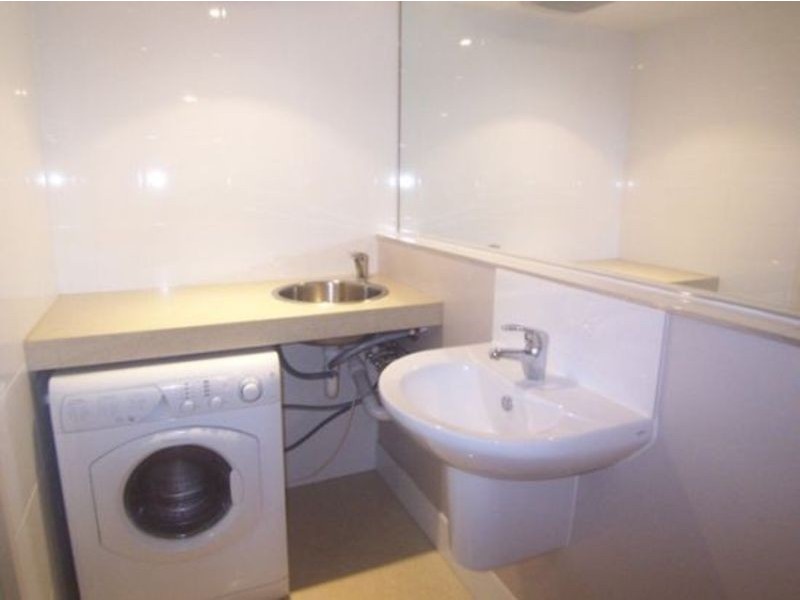 8/148 High Street, Southport QLD 4215