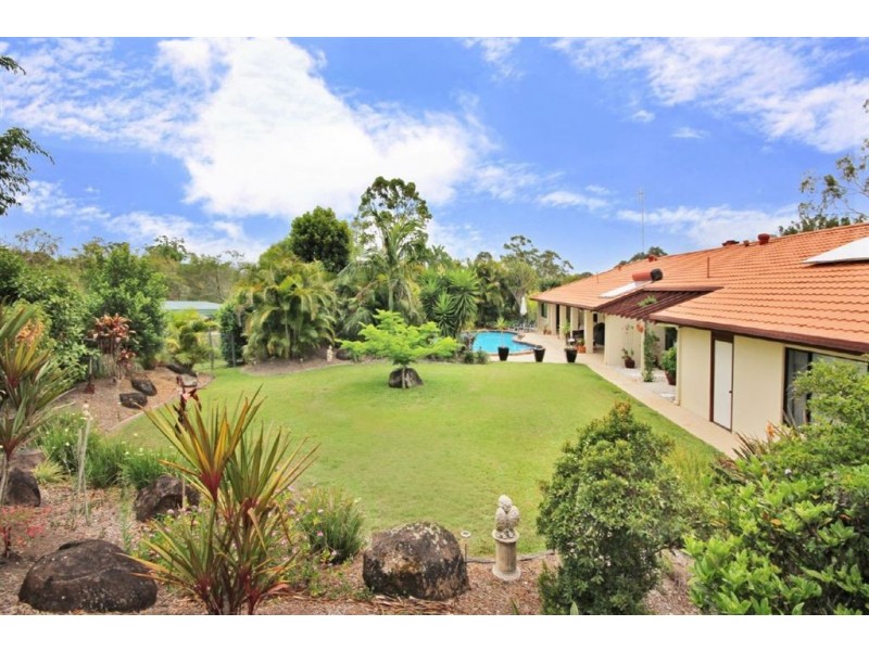 12 Baron Court, Tallai QLD 4213