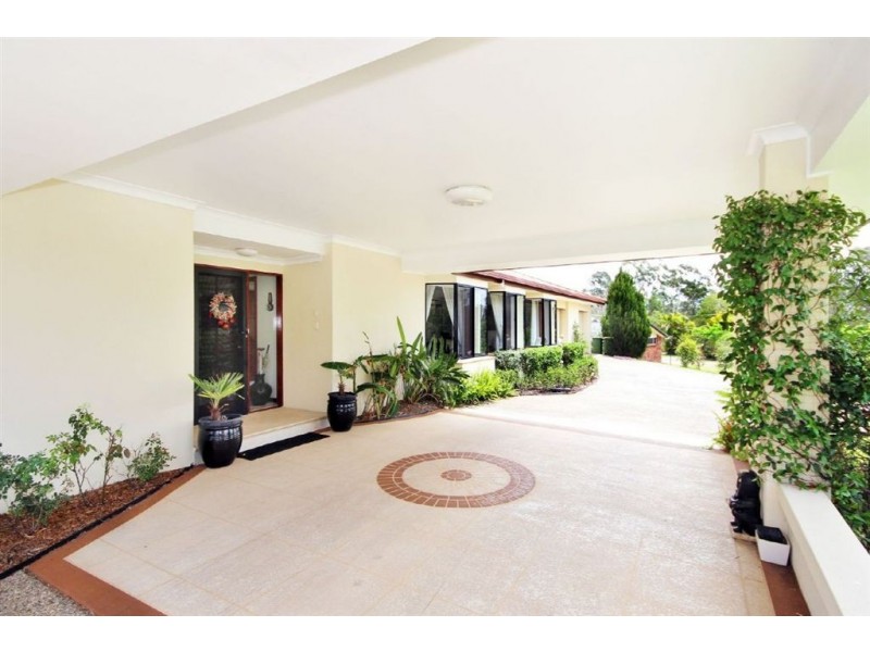 12 Baron Court, Tallai QLD 4213