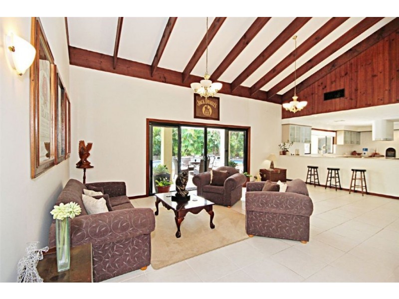 12 Baron Court, Tallai QLD 4213