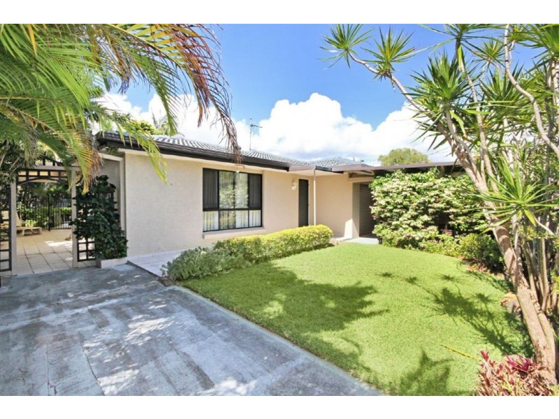 34 Coogeen Street, Bundall QLD 4217