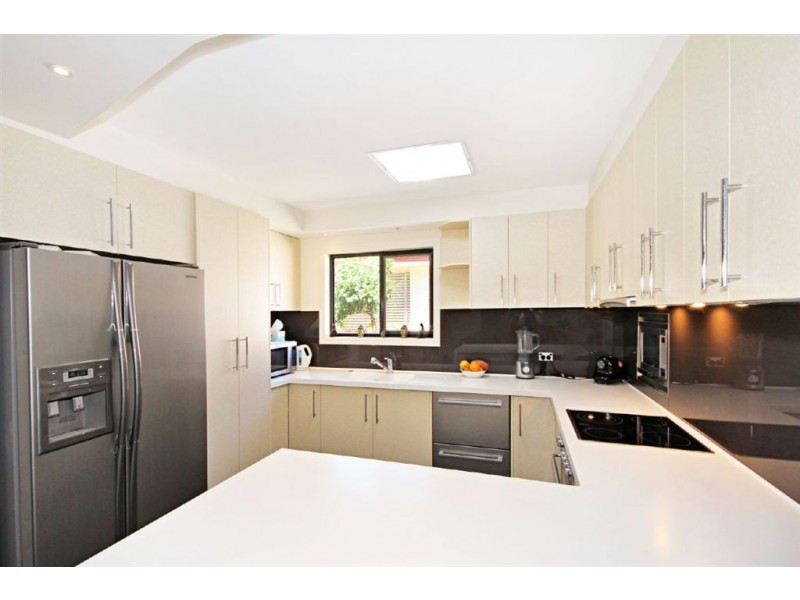 34 Coogeen Street, Bundall QLD 4217