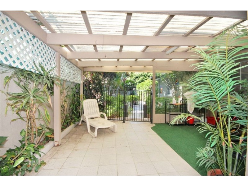 34 Coogeen Street, Bundall QLD 4217