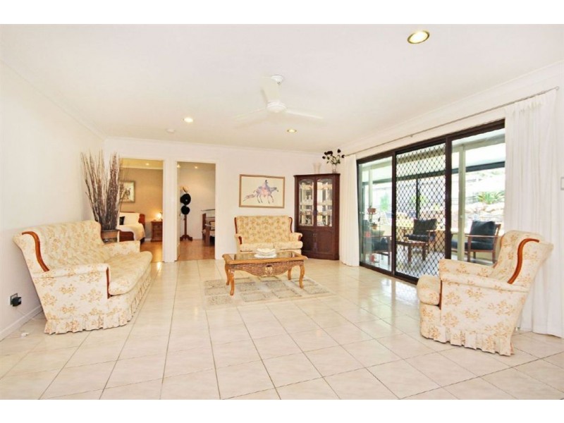 24 Gunsynd Drive, Mudgeeraba QLD 4213