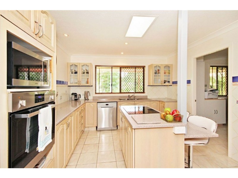 24 Gunsynd Drive, Mudgeeraba QLD 4213