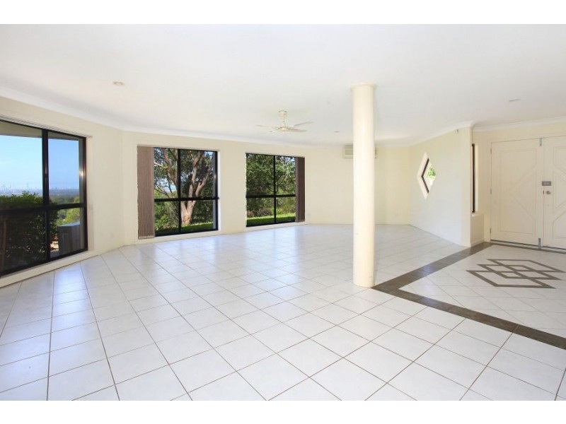 15 Grandview Terrace, Tallai QLD 4213