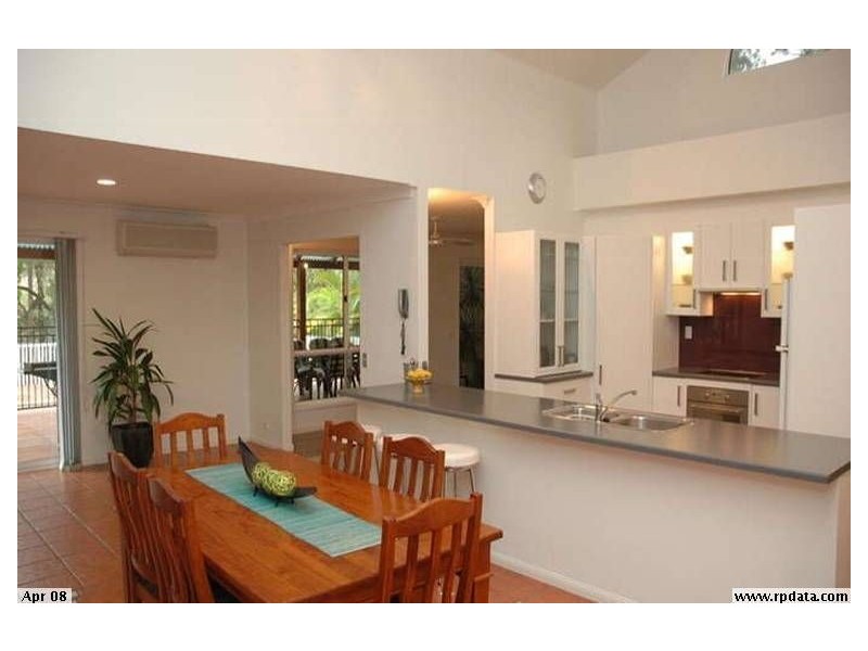 4 Hugh Guinea Court, Worongary QLD 4213