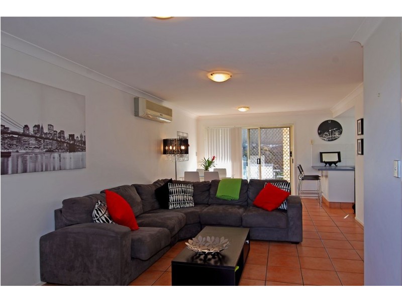 1/3 Red Ash Court, Merrimac QLD 4226